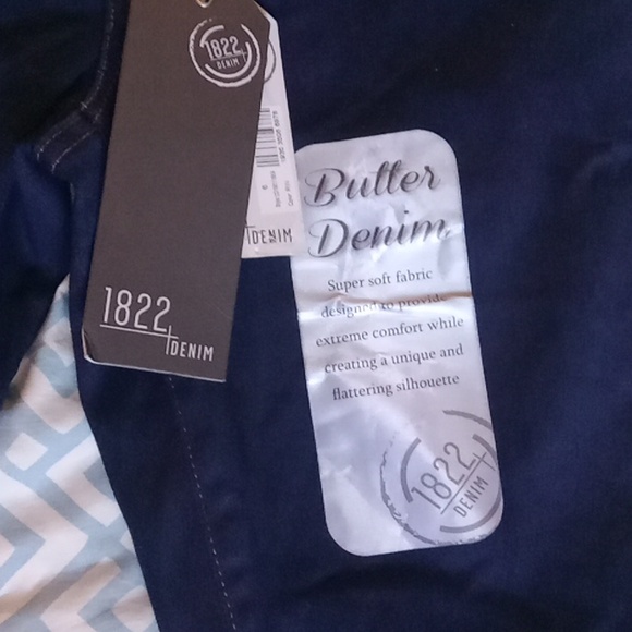 NWT dark wash jeans - Picture 7 of 11